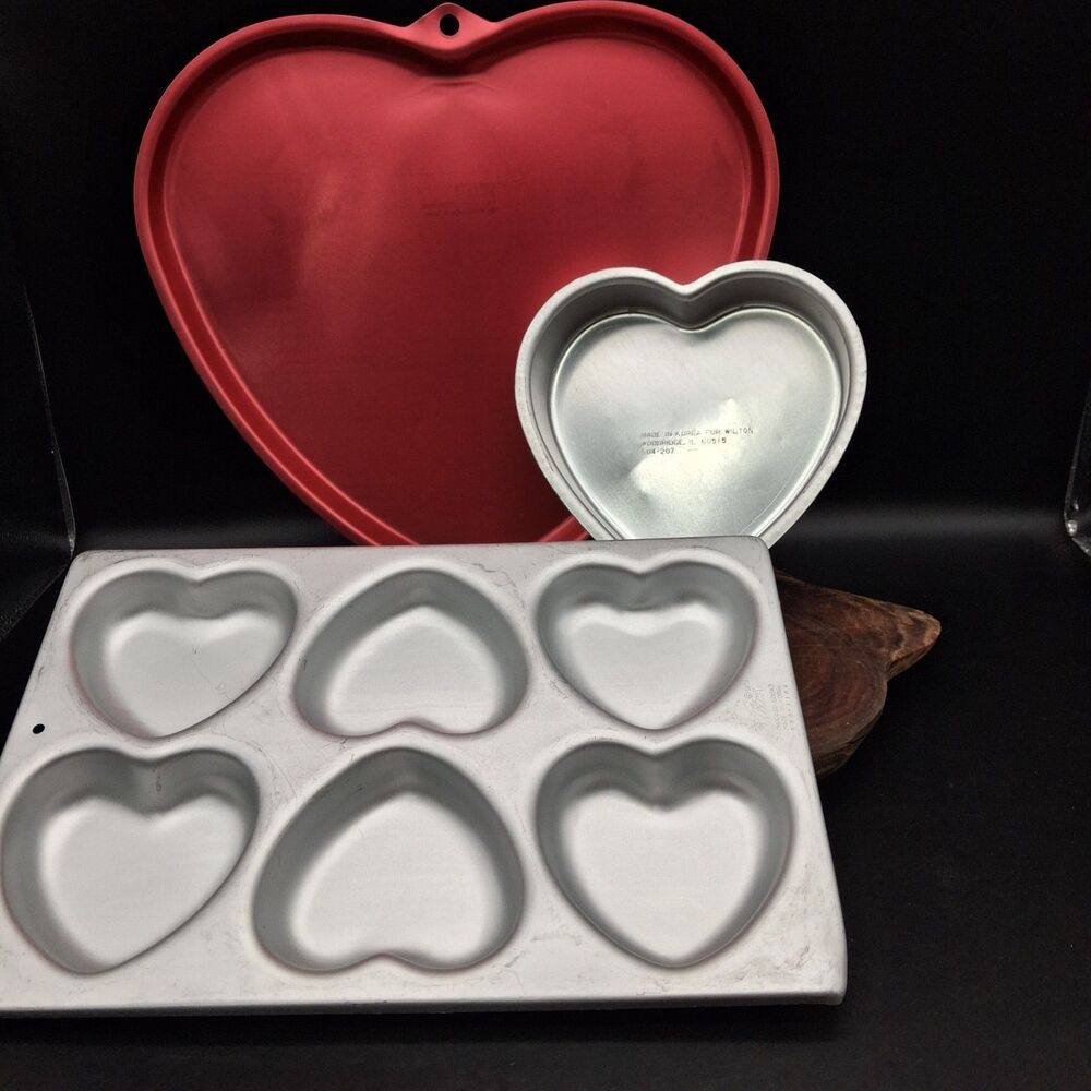 Wilton Valentine Heart Cake Pan Lot – 3 Vintage Heart Pans